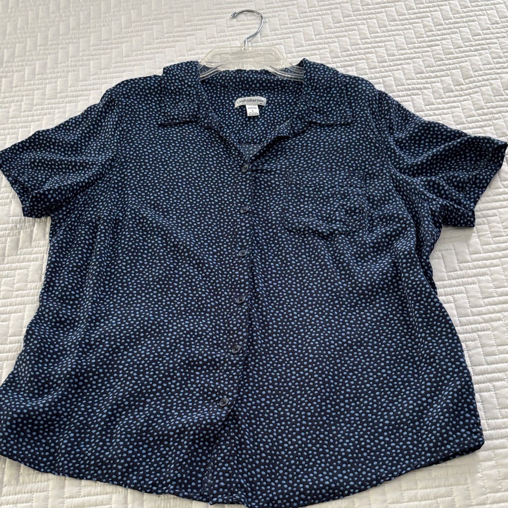 Blue on blue short sleeve button down shirt